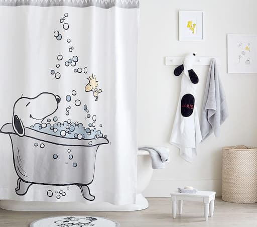 Купить Набор (шторка, коврик, полотенца) Peanuts® Bath Set в интернет-магазине roooms.ru
