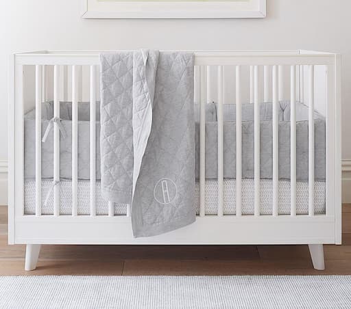 Купить Комплект постельного белья Belgian Flax Linen Baby Bedding Set of 3 - Quilt, Crib Fitted Sheet , Crib Skirt в интернет-магазине roooms.ru