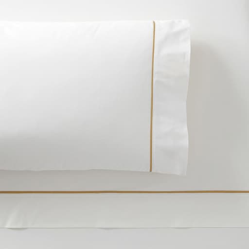 Купить Набор наволочек The Emily & Meritt Contrast Trim Pillowcases Set of 2 Ivory/Gold в интернет-магазине roooms.ru