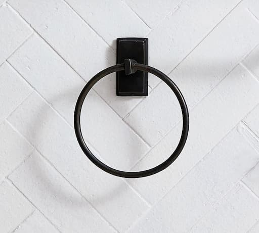 Купить Кольцо для полотенец Frances Towel Ring в интернет-магазине roooms.ru
