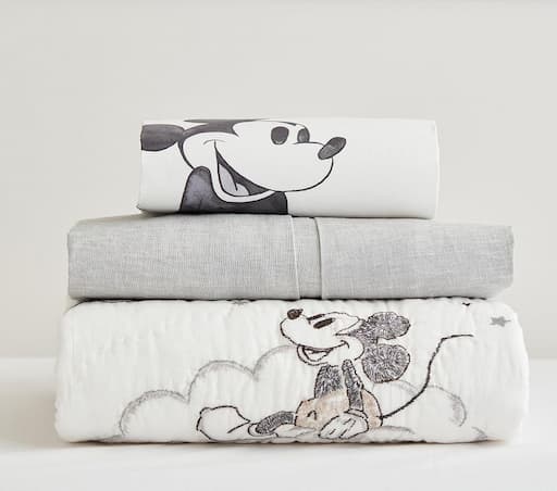 Купить Комплект постельного белья Disney Mickey Mouse Picture Perfect Baby Bedding Set of 3 - Quilt, Crib Sheet , Crib Skirt в интернет-магазине roooms.ru