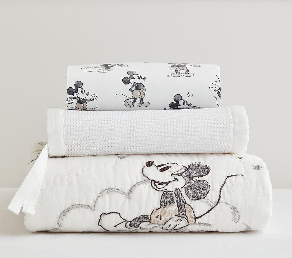 Купить Комплект постельного белья Disney Mickey Mouse Baby Bedding Set of 3 - Quilt, Crib Sheet , Mesh Liner в интернет-магазине roooms.ru