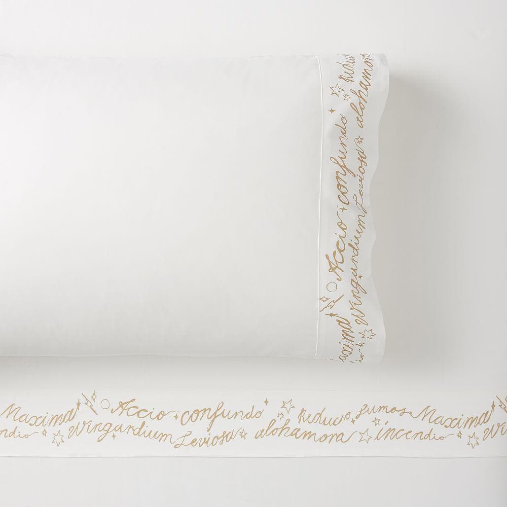 Купить Набор наволочек HARRY POTTER™ Magic Spells Pillowcases Set of 2 Ivory/Gold в интернет-магазине roooms.ru