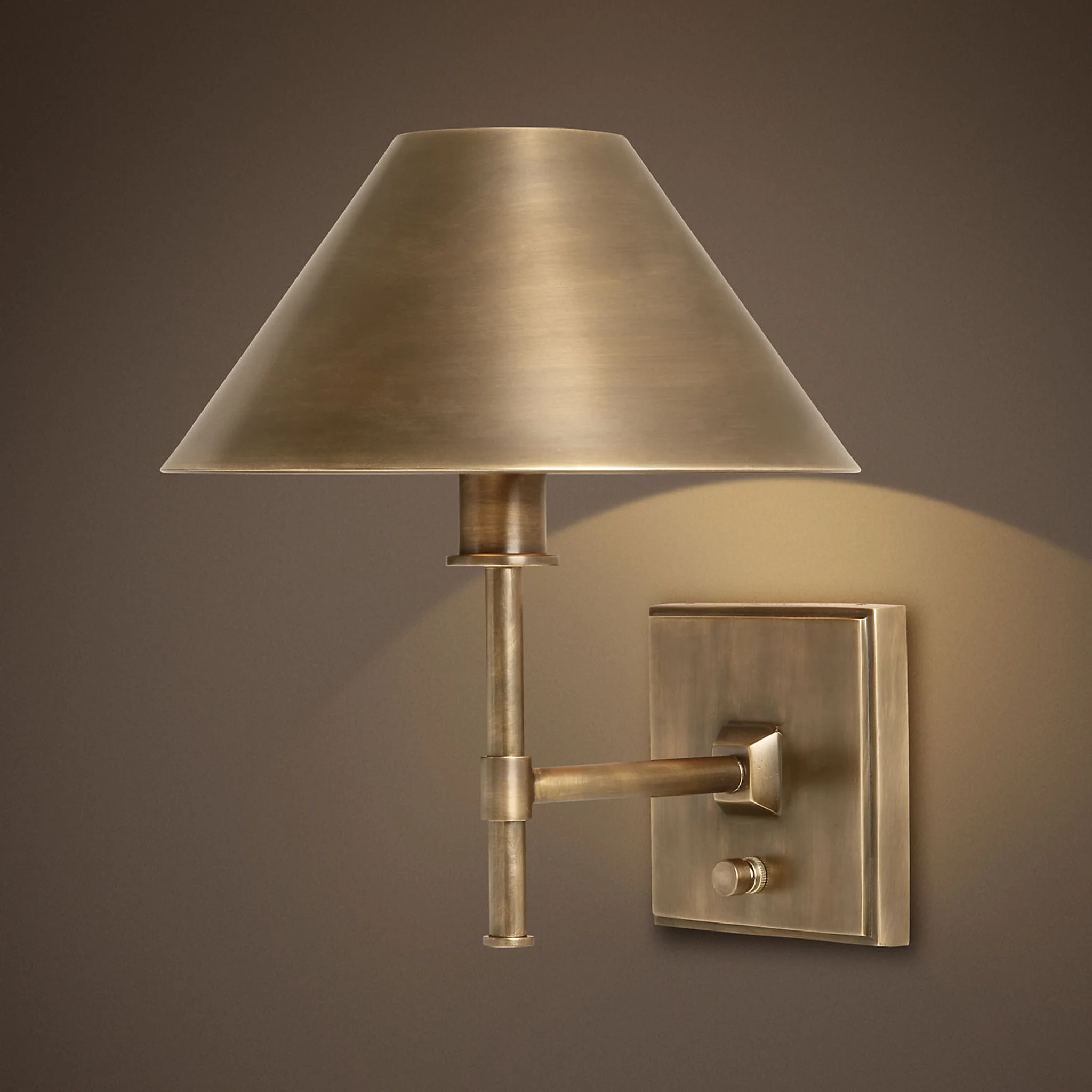 Купить Бра Petite Candlestick Metal Shade Sconce в интернет-магазине roooms.ru