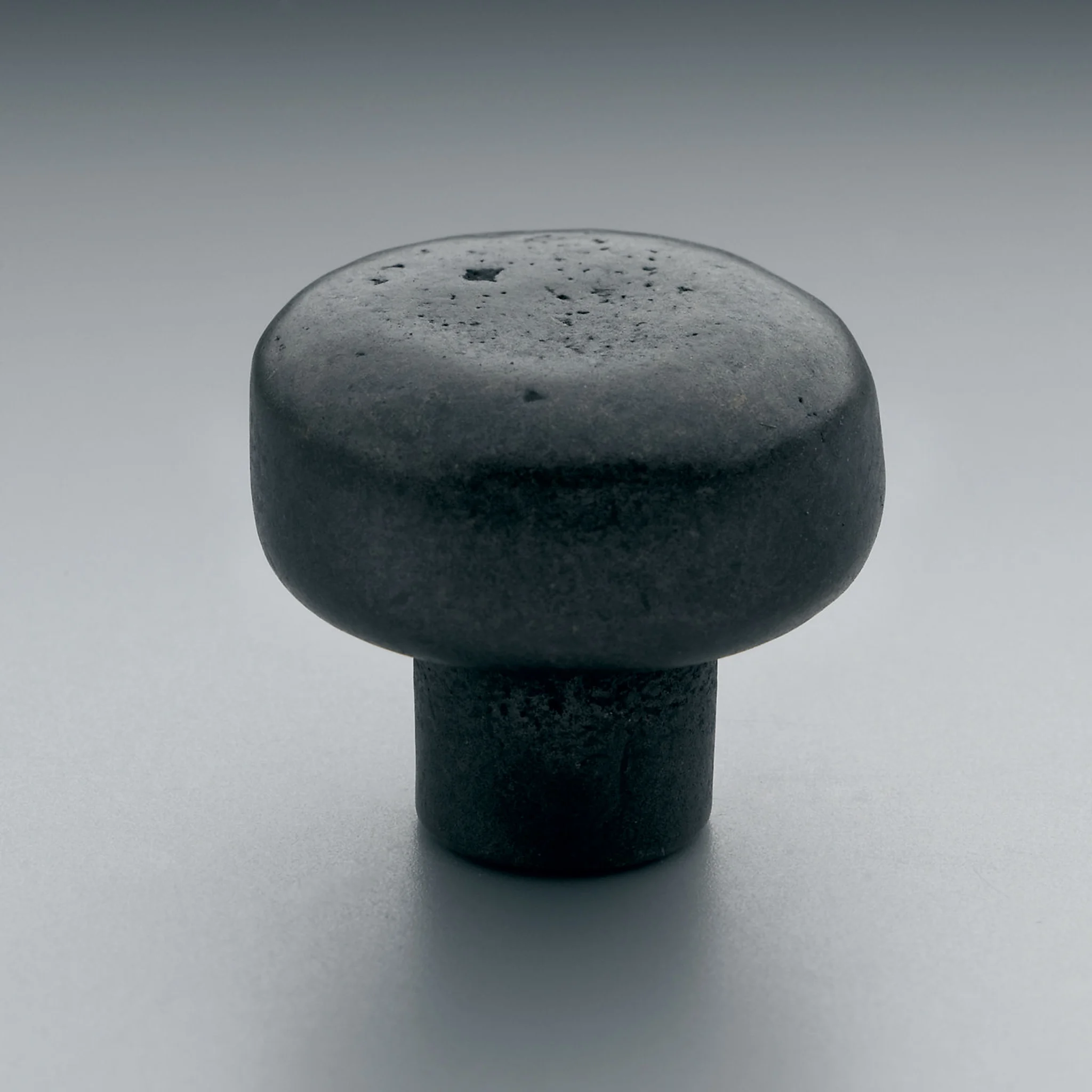 Купить Ручка-кнопка Dakota Round Knob в интернет-магазине roooms.ru