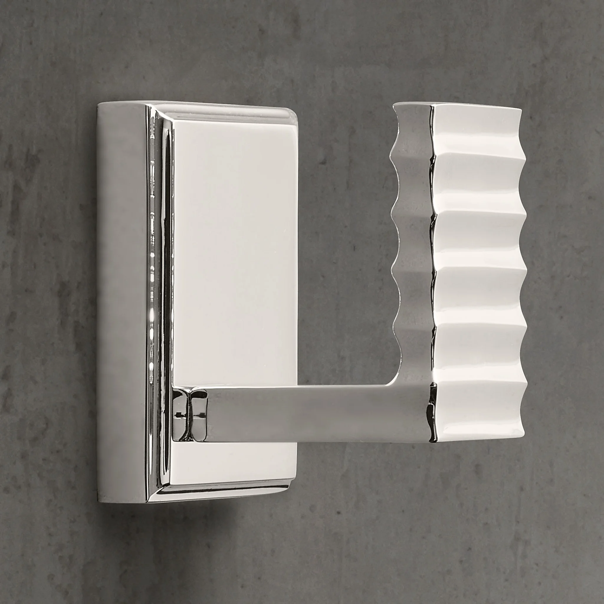 Купить Крючок Helmsley Hook в интернет-магазине roooms.ru