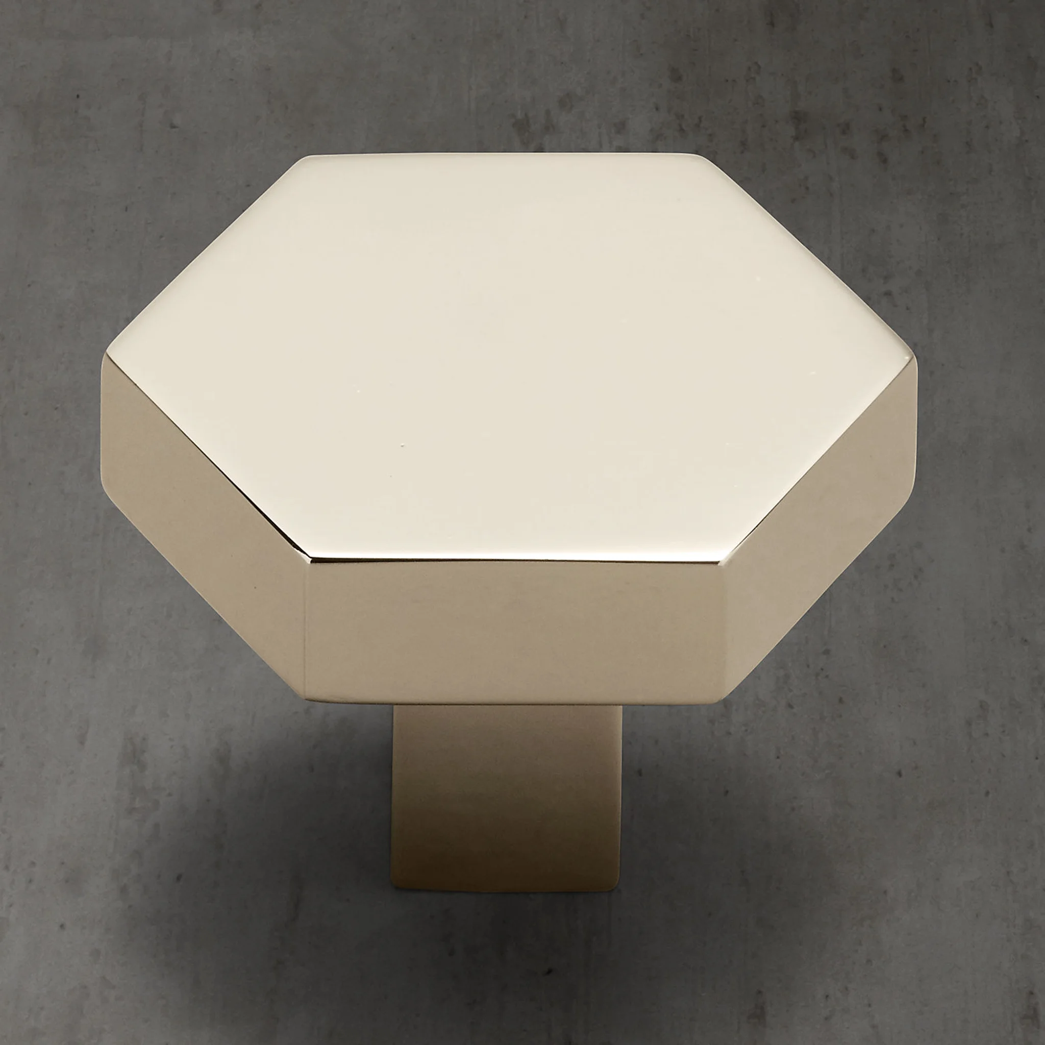 Купить Ручка-кнопка Lambeth Hexagonal Knob в интернет-магазине roooms.ru