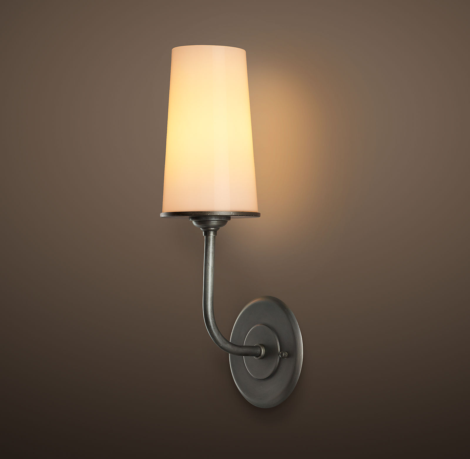 Купить Бра Modern Taper Glass Shade Sconce в интернет-магазине roooms.ru
