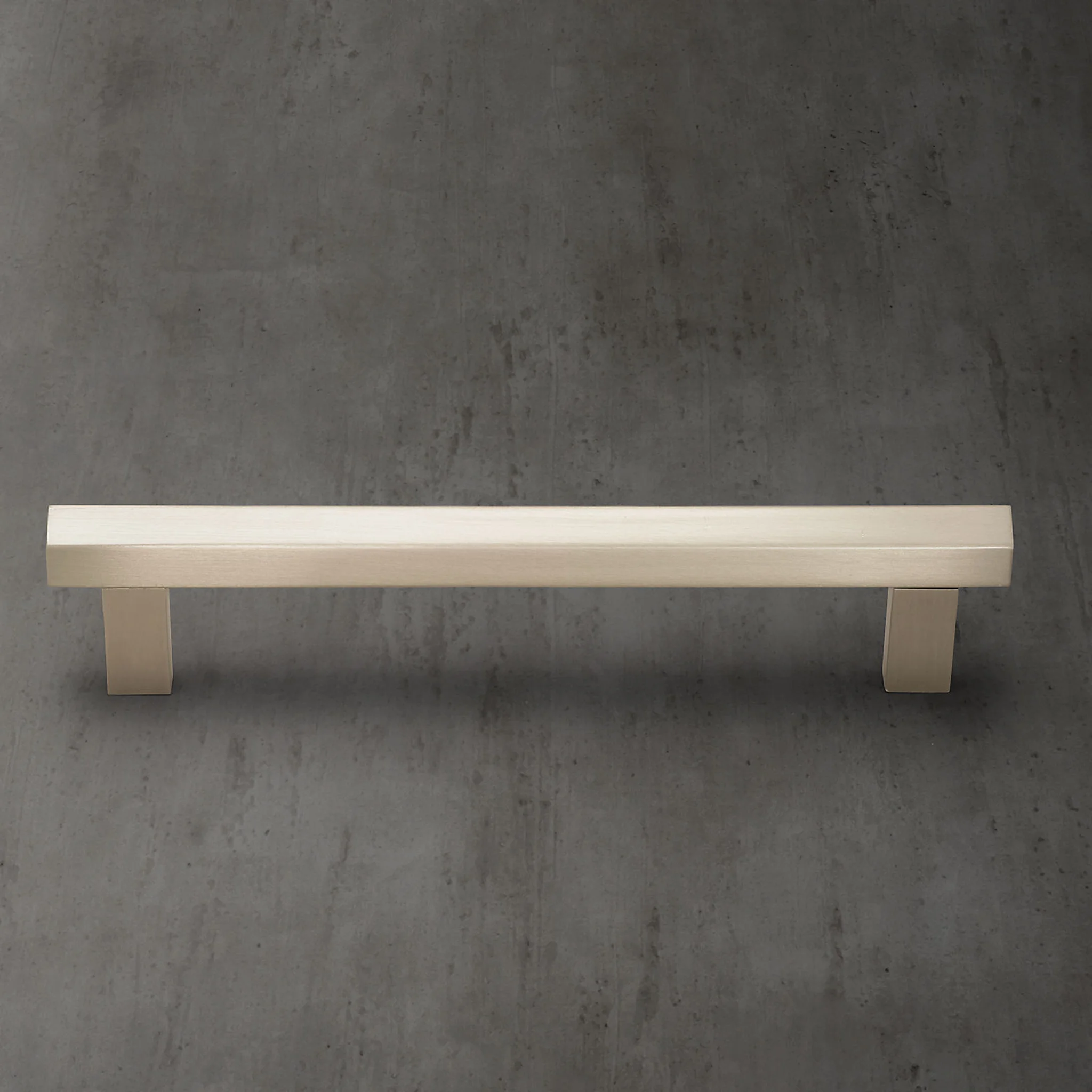 Купить Ручка Dover Pull в интернет-магазине roooms.ru