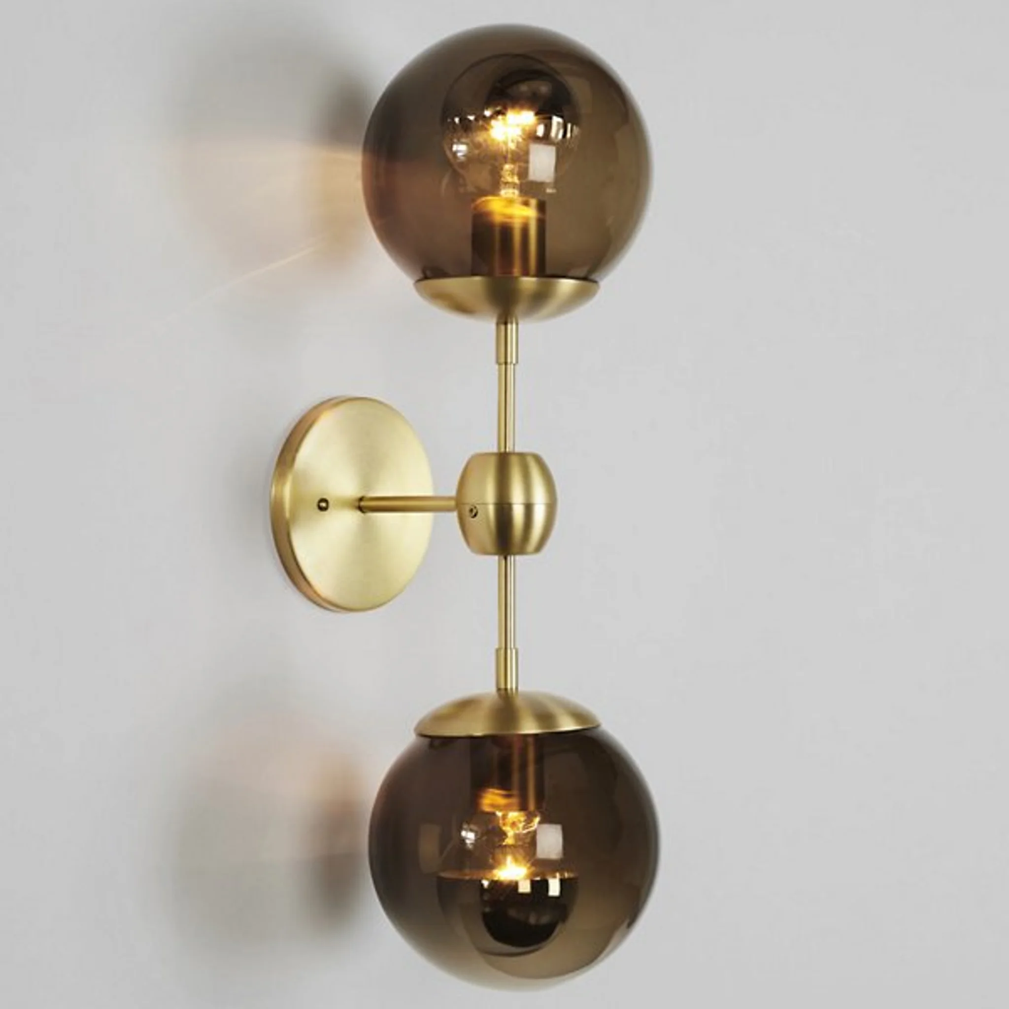 Купить Бра Modo Wall Sconce - 2 Globes в интернет-магазине roooms.ru