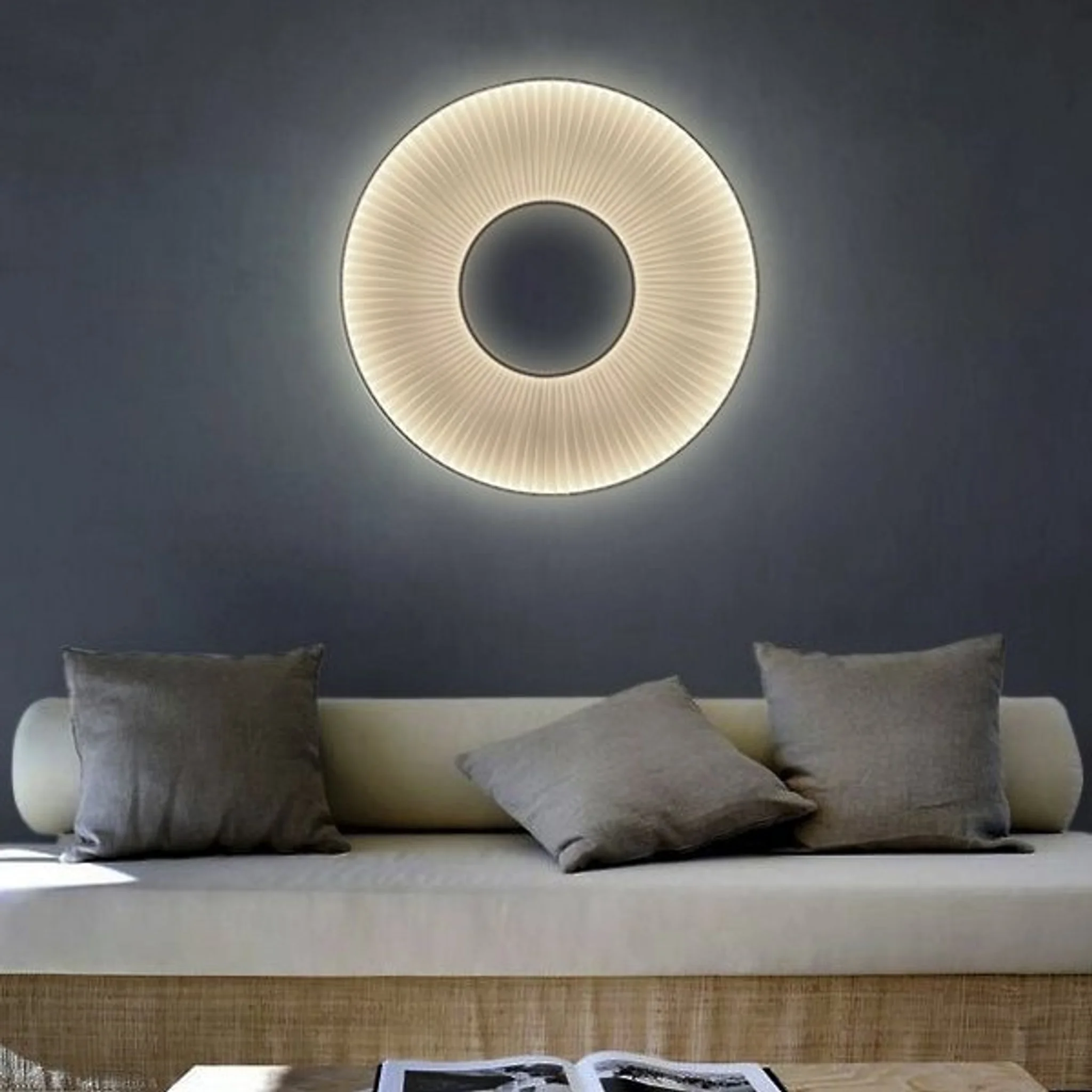 Купить Бра Iris LED Wall Sconce в интернет-магазине roooms.ru
