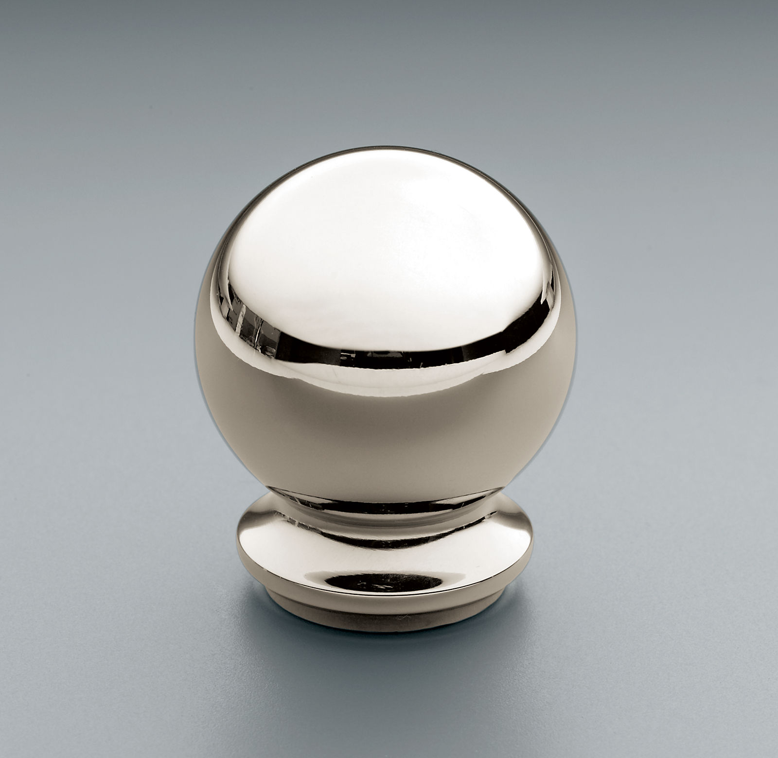 Купить Ручка-кнопка Chatham Knob в интернет-магазине roooms.ru