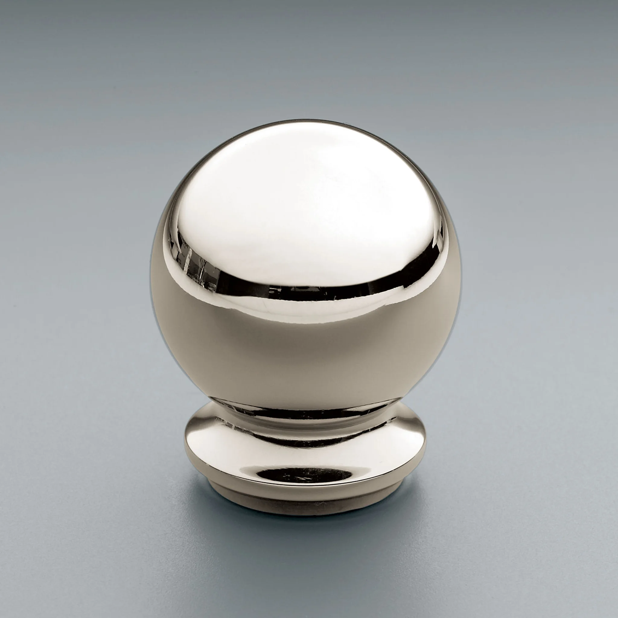 Купить Ручка-кнопка Chatham Knob в интернет-магазине roooms.ru