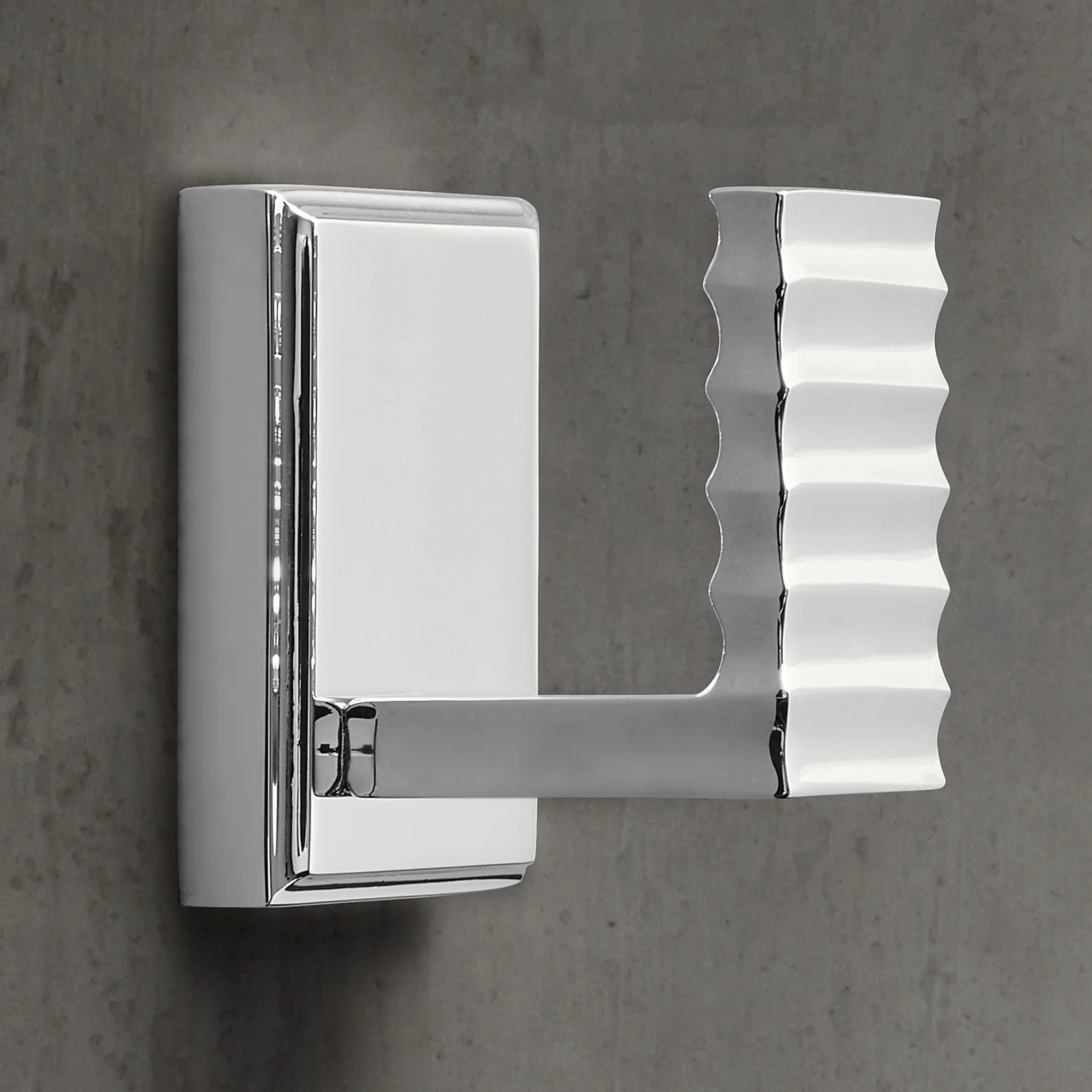 Купить Крючок Helmsley Hook в интернет-магазине roooms.ru