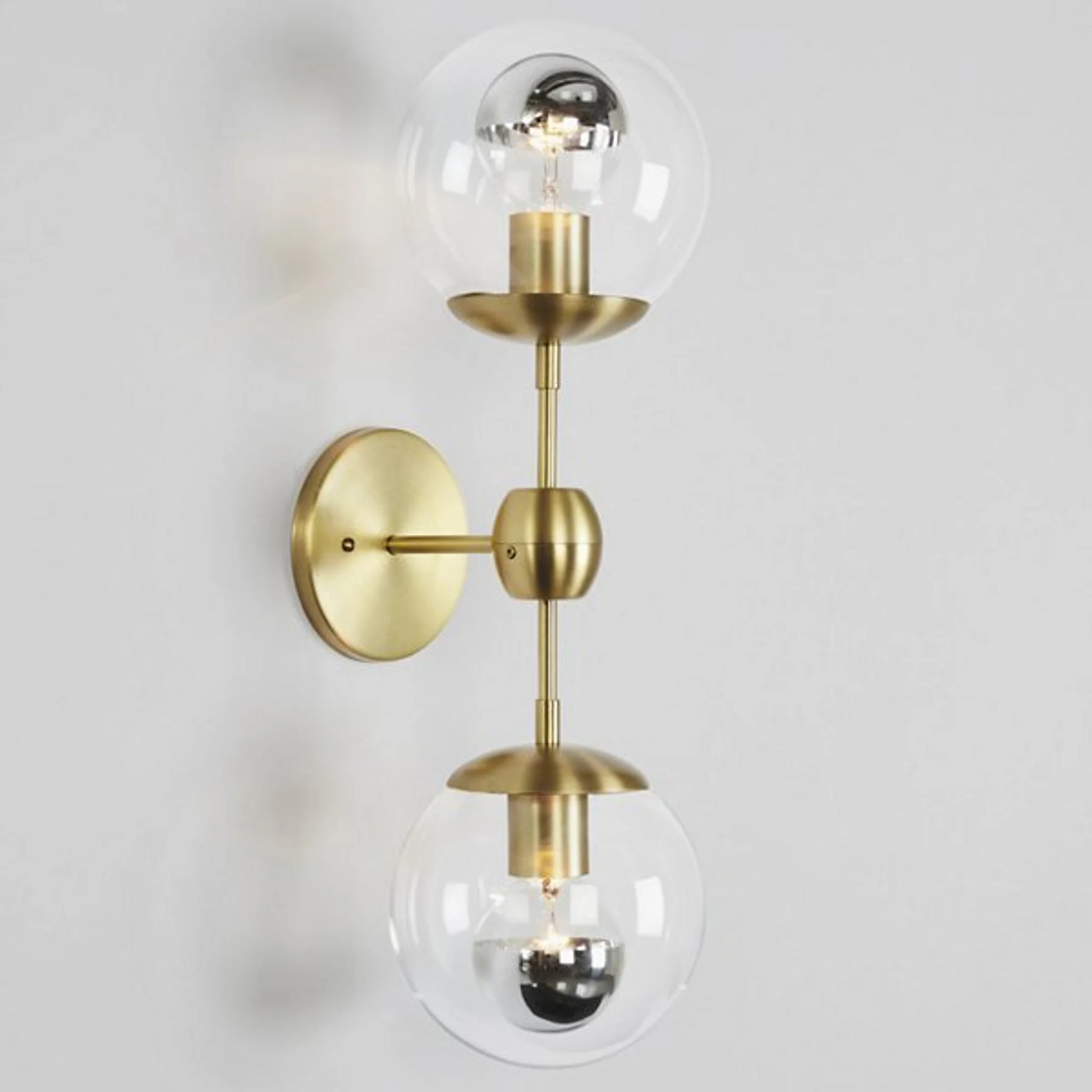 Купить Бра Modo Wall Sconce - 2 Globes в интернет-магазине roooms.ru