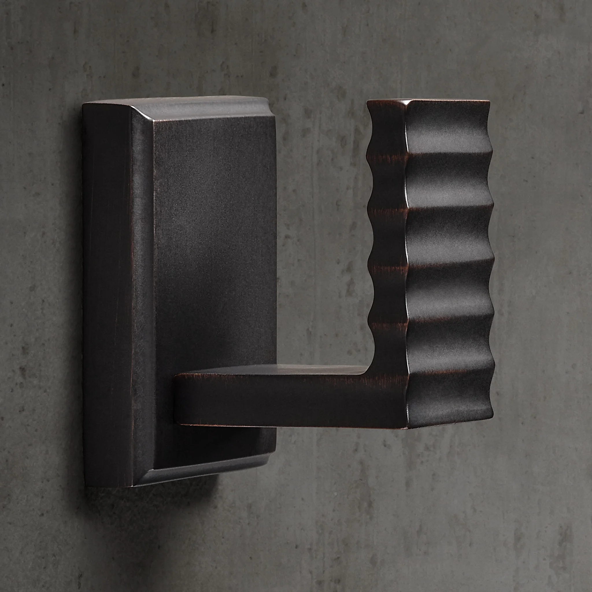 Купить Крючок Helmsley Hook в интернет-магазине roooms.ru