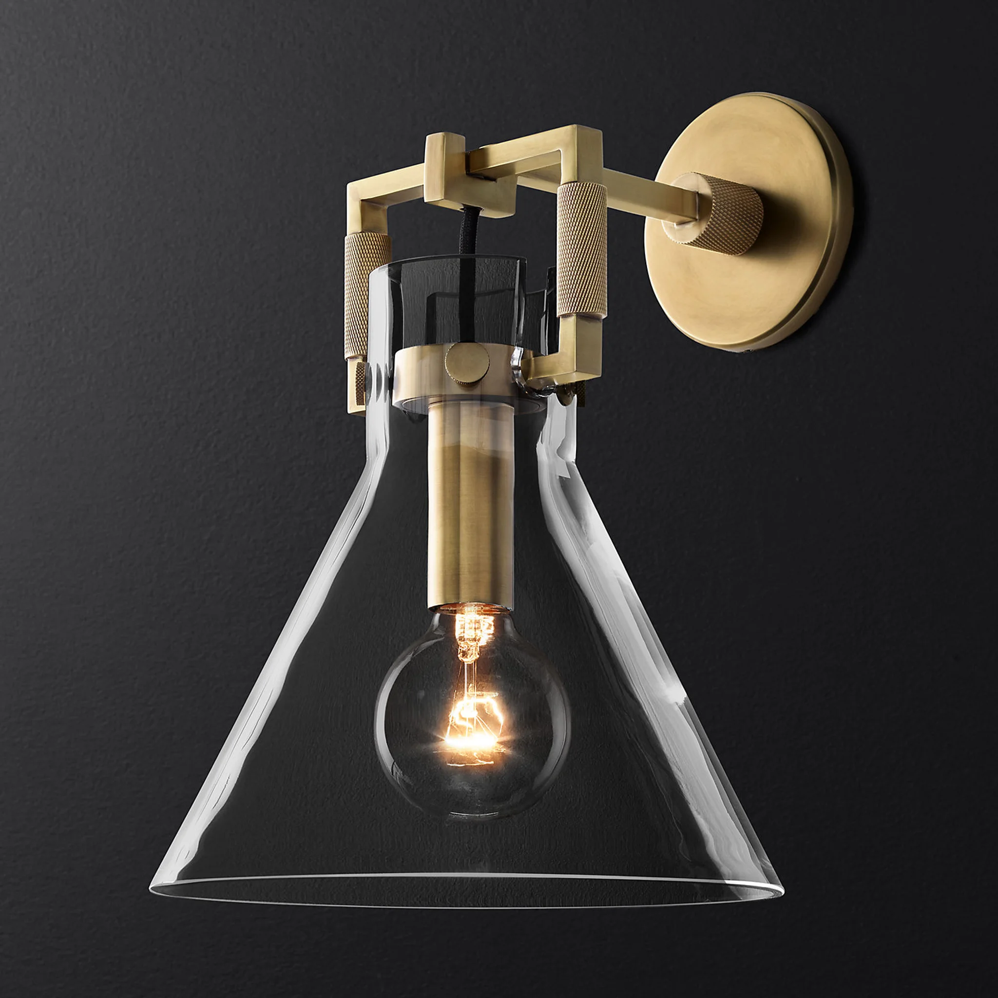 Купить Бра Machinist Glass Funnel Sconce 10" в интернет-магазине roooms.ru