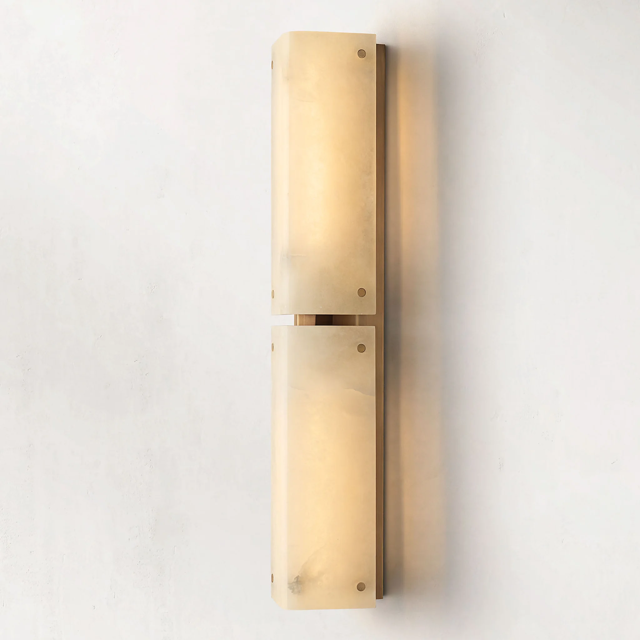 Купить Бра Reynard Alabaster Grand Sconce в интернет-магазине roooms.ru
