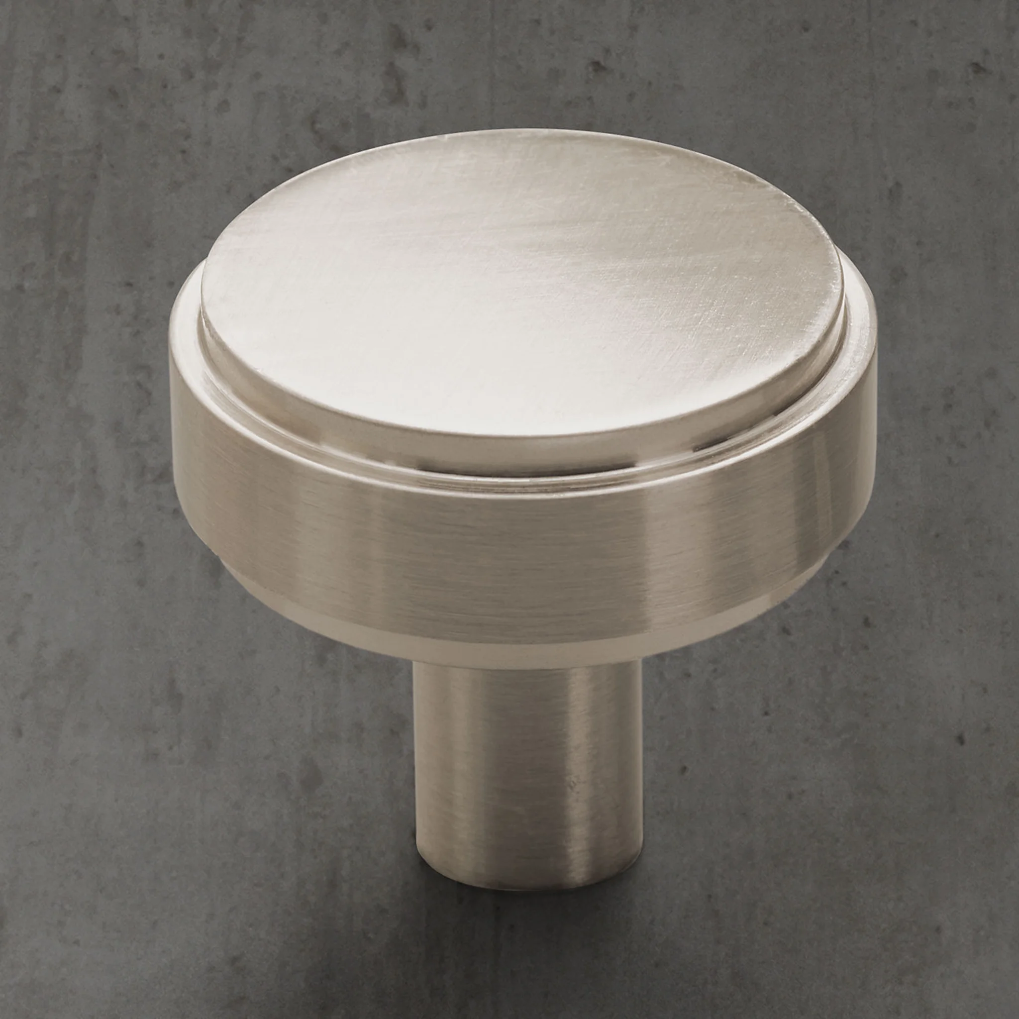 Купить Ручка-кнопка Lambeth Smooth Knob в интернет-магазине roooms.ru