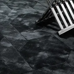 charcoal H: 200 cm W: 300 cm