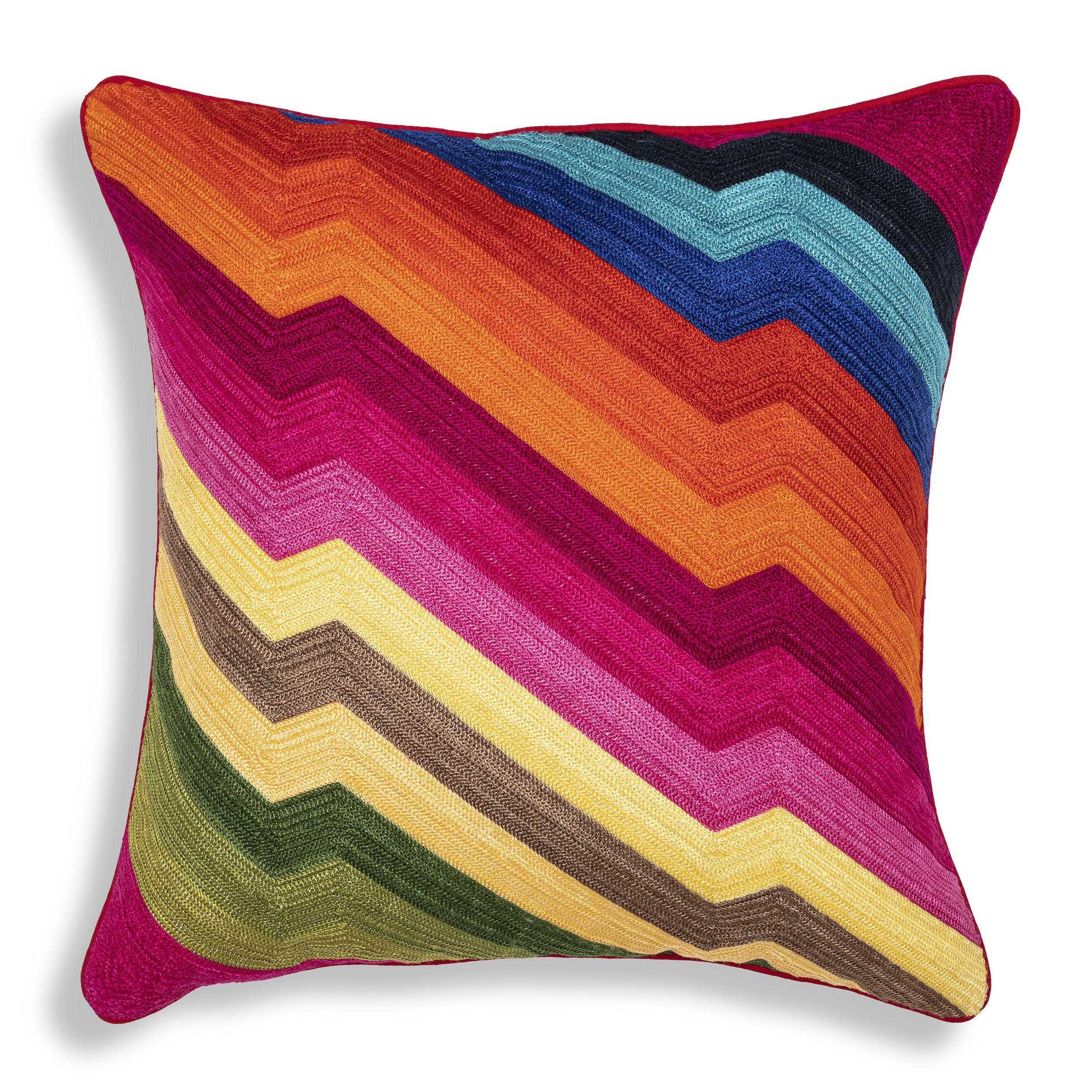 Купить Декоративная подушка Cushion Jasmin в интернет-магазине roooms.ru