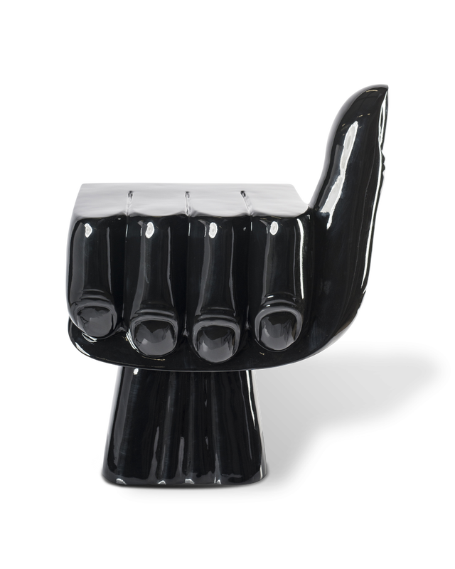 Купить Кресло Fist Chair в интернет-магазине roooms.ru