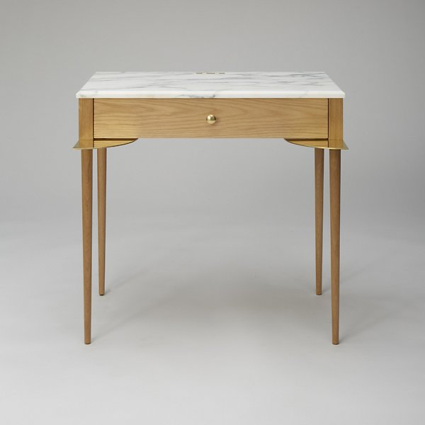 Small,White Oak with Arebescato Corchia Stone