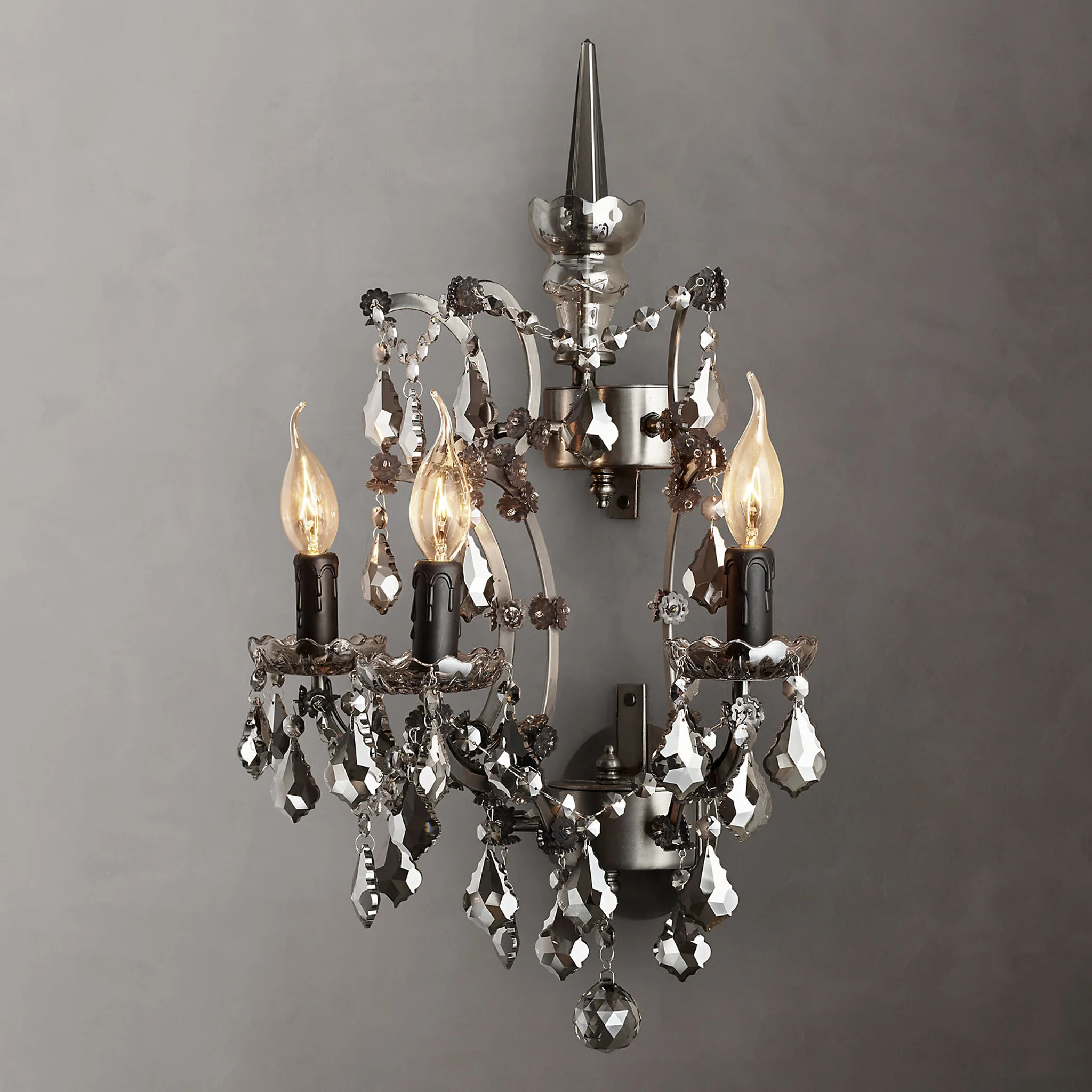 Купить Бра 19th C. Rococo Iron & Crystal Sconce в интернет-магазине roooms.ru