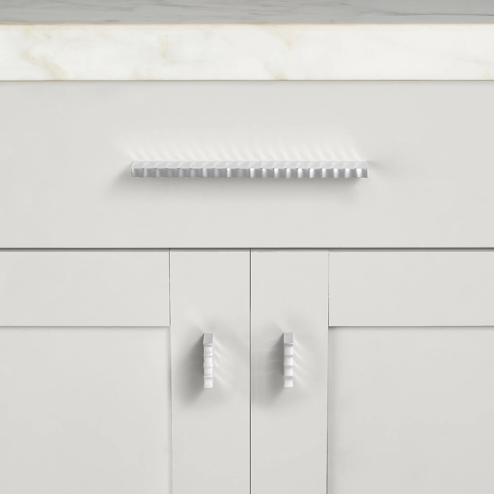 Купить Ручка-кнопка Helmsley Knob в интернет-магазине roooms.ru