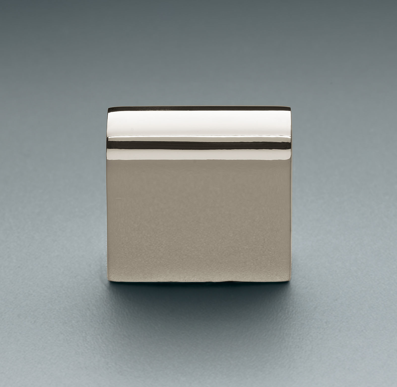 Купить Ручка-кнопка Modern Knob в интернет-магазине roooms.ru