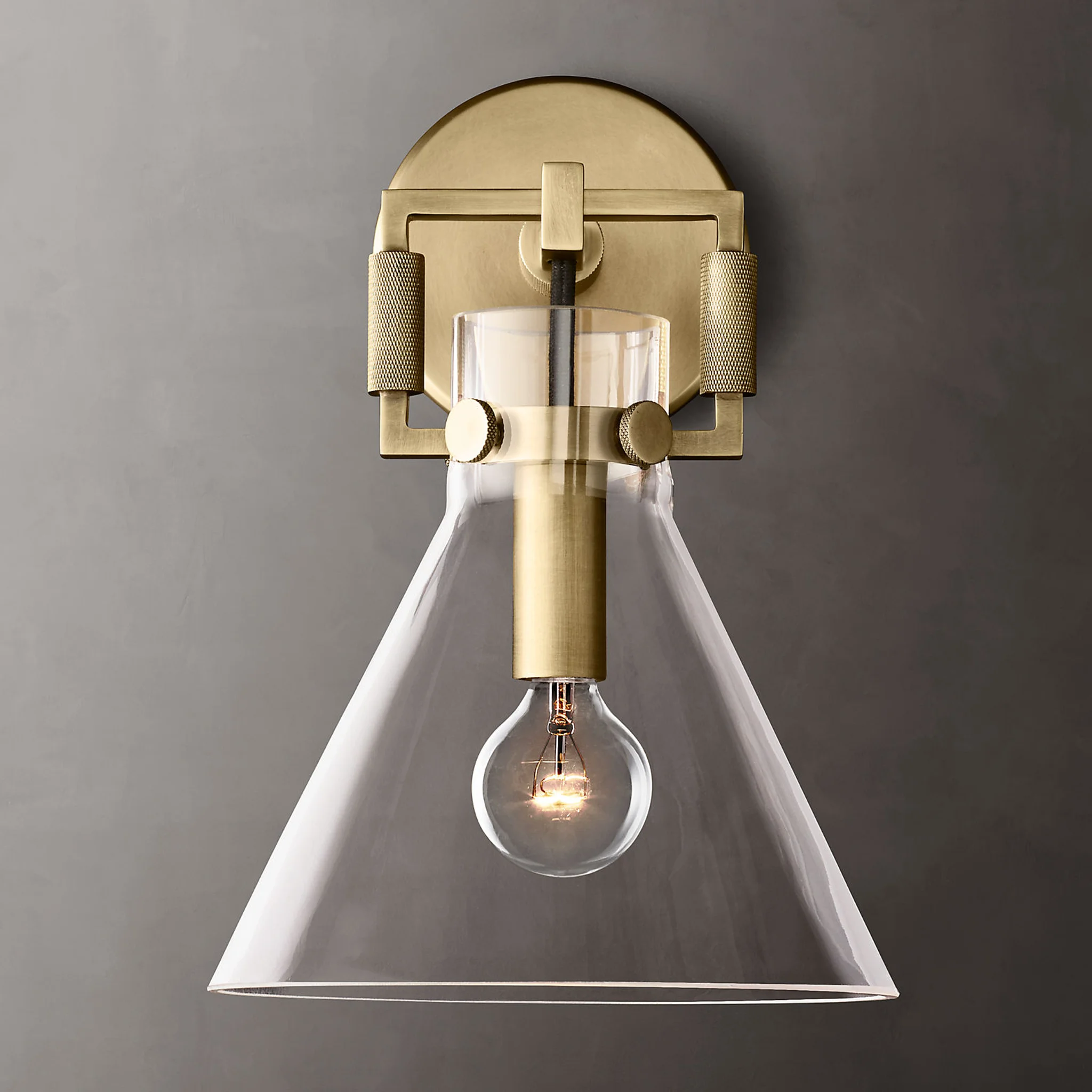 Купить Бра Machinist Glass Funnel Sconce 8" в интернет-магазине roooms.ru