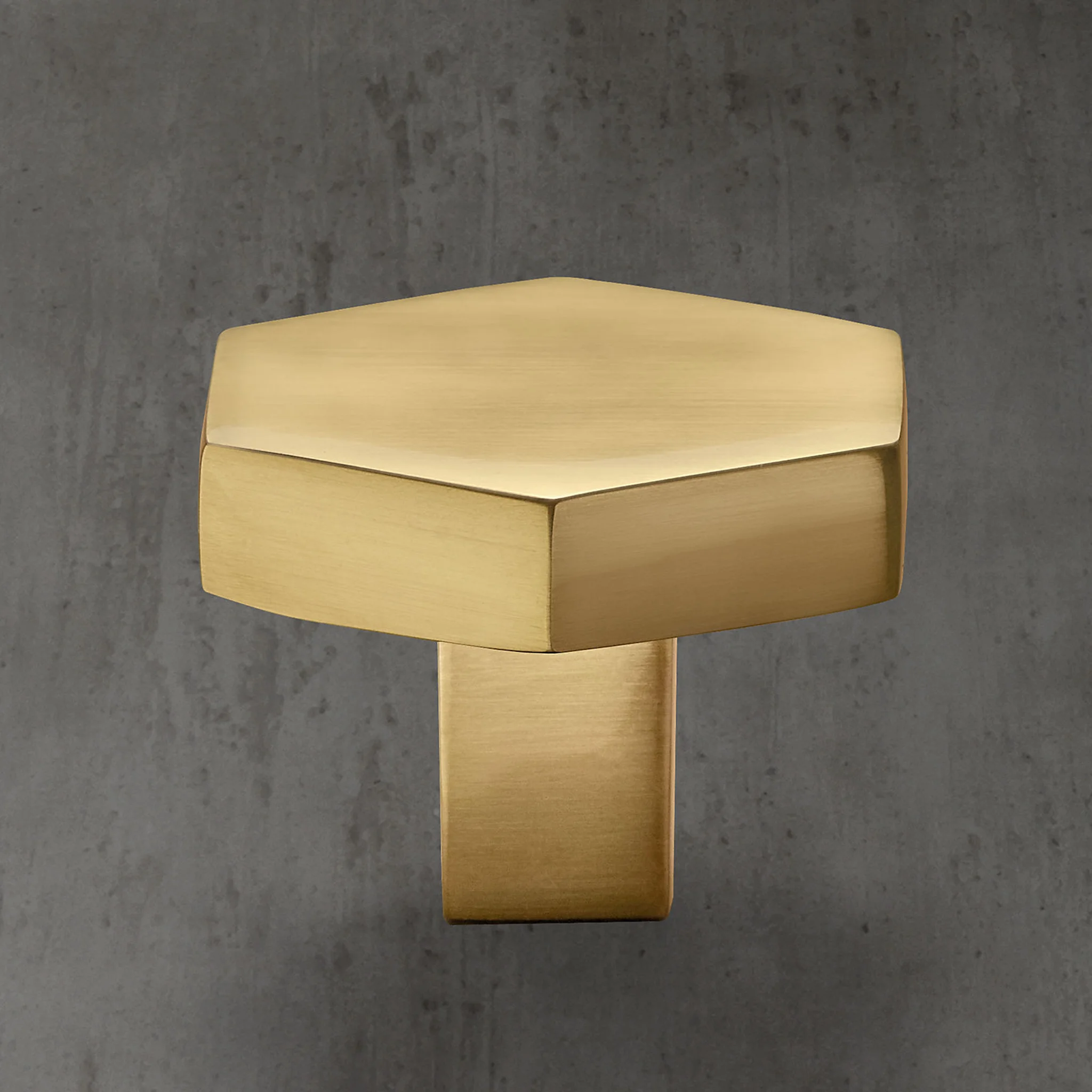 Купить Ручка-кнопка Lambeth Hexagonal Knob в интернет-магазине roooms.ru