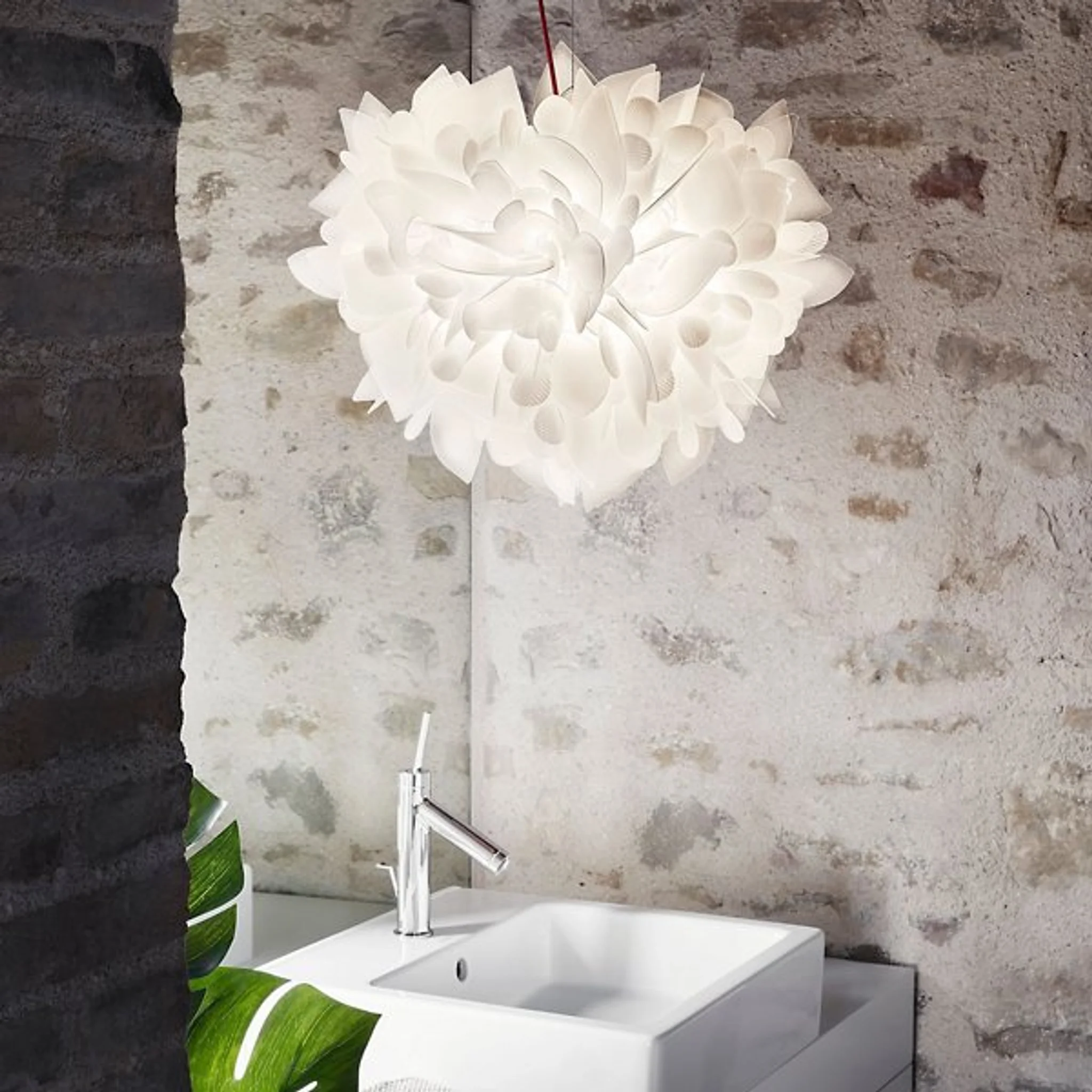 Купить Подвесной светильник Veli Foliage Pendant в интернет-магазине roooms.ru