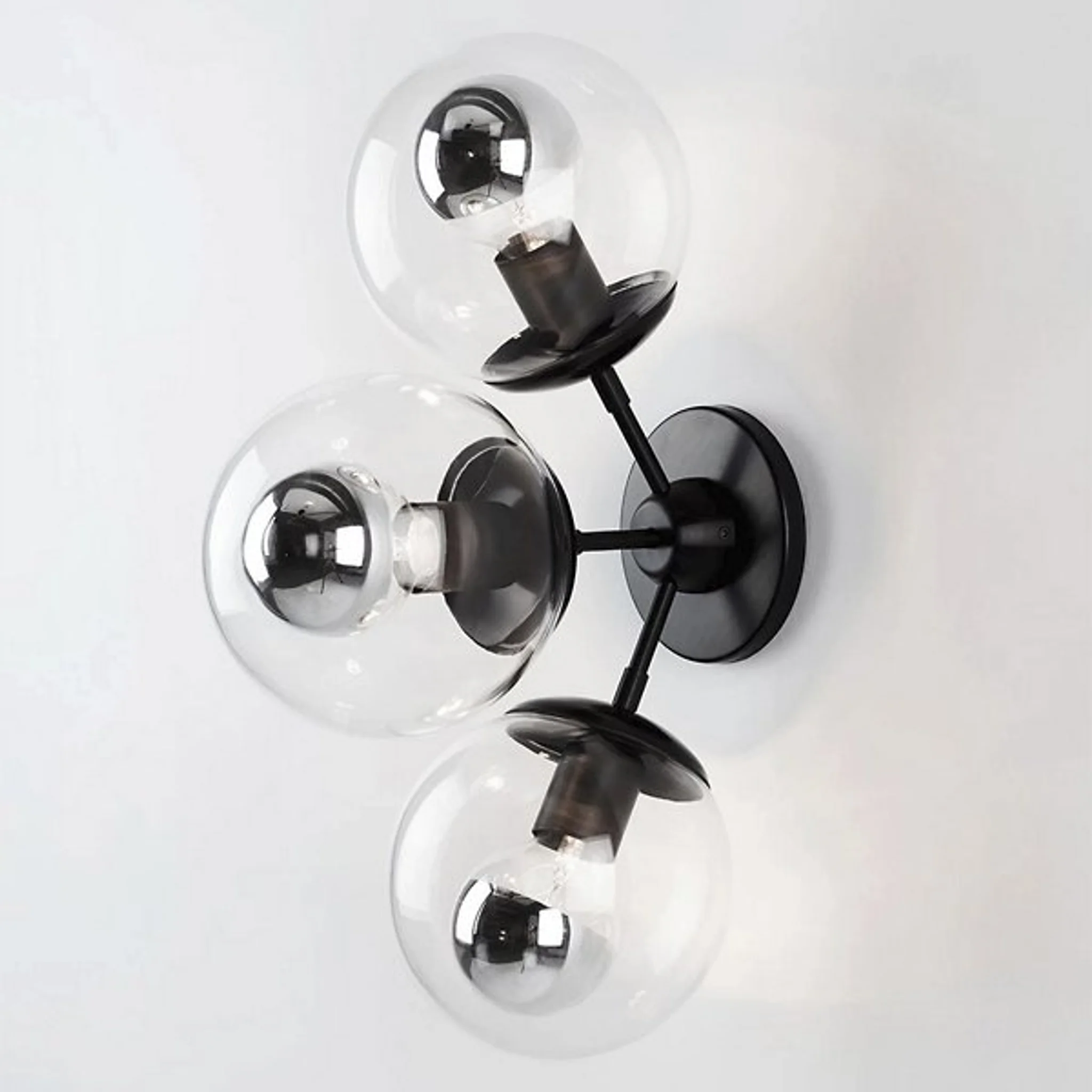 Купить Бра Modo Wall Sconce - 3 Globes в интернет-магазине roooms.ru