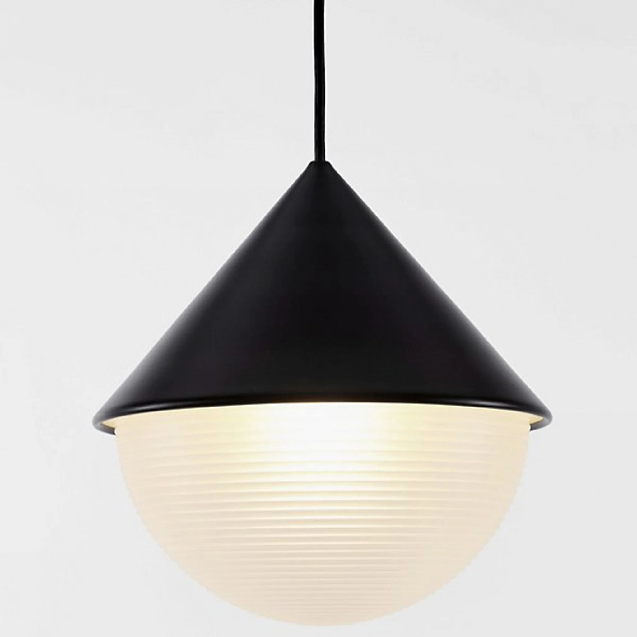 Купить Подвесной светильник Half and Half Hemisphere Pendant в интернет-магазине roooms.ru