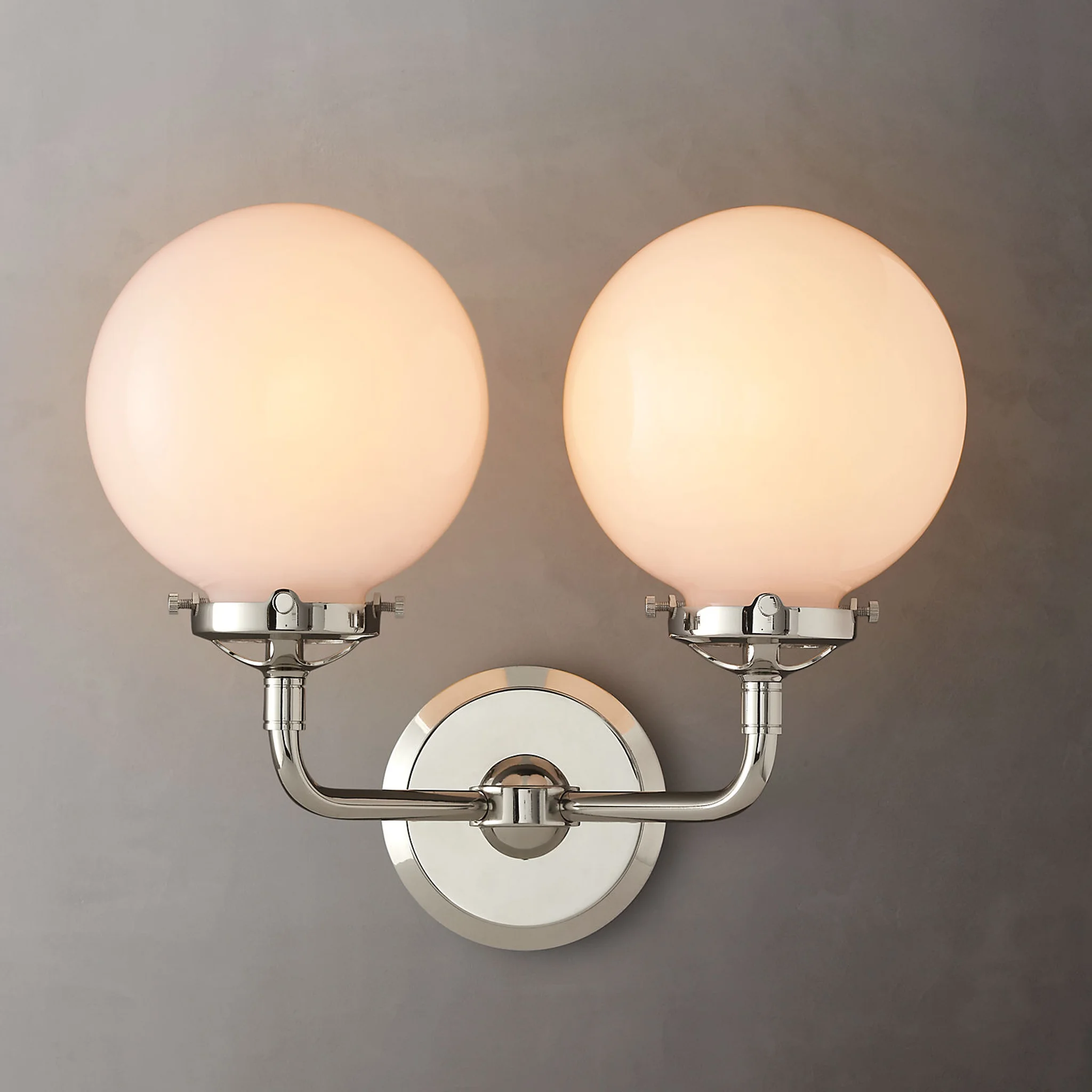Купить Бра Bistro Globe Milk Glass Double Sconce в интернет-магазине roooms.ru